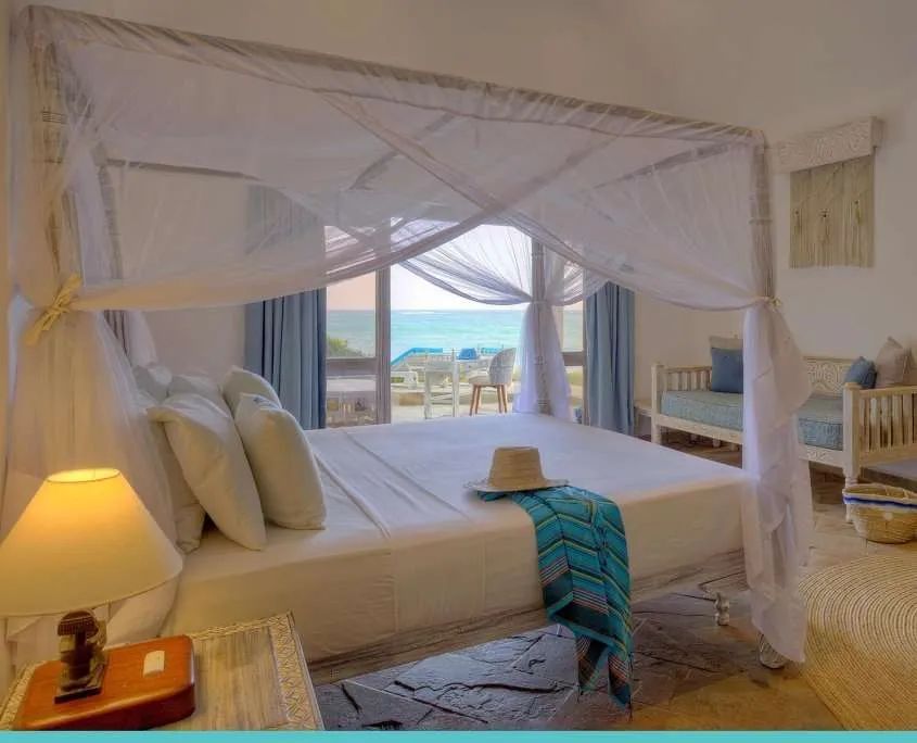 Chale Island Beach Banda