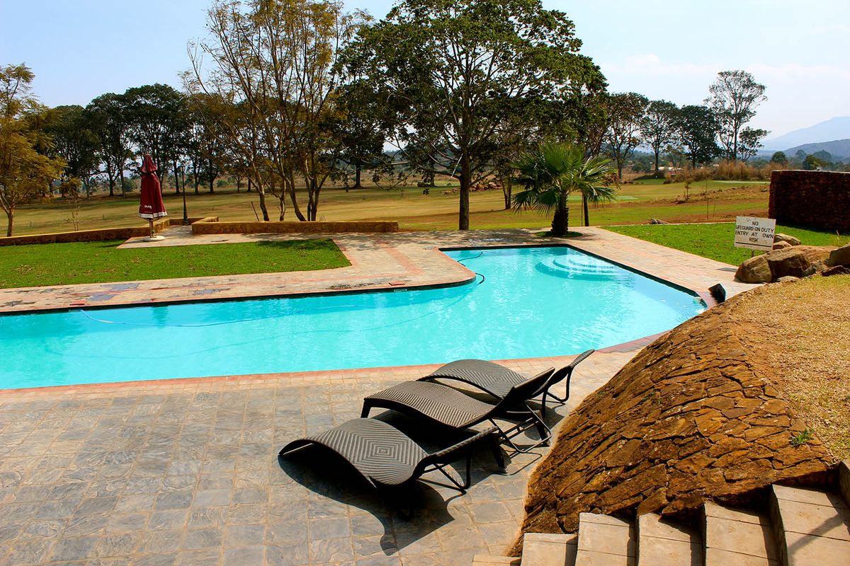 Game Haven Lodge pool