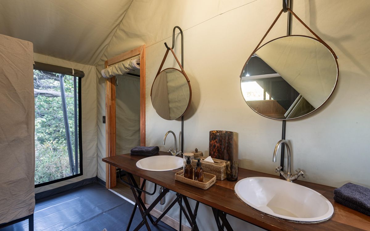 Machaba Camp bathroom