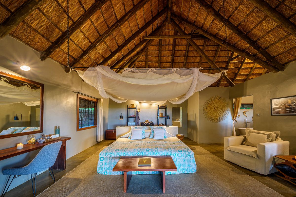 Luangwa River Camp suite