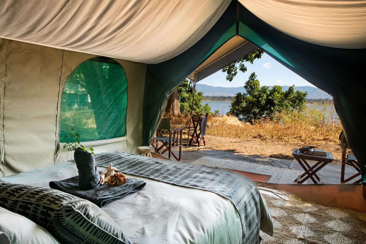 Mana River tent view