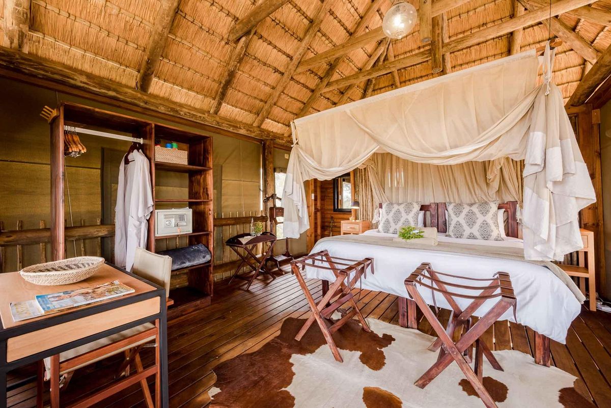 nThambo Tree Camp room