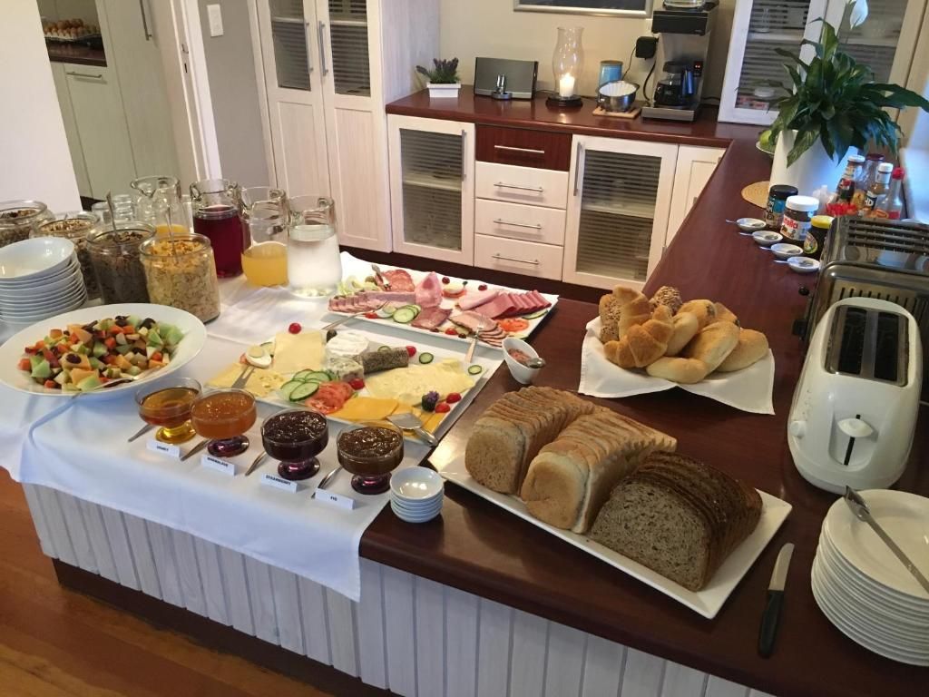 Cornerstone Guesthouse breakfast