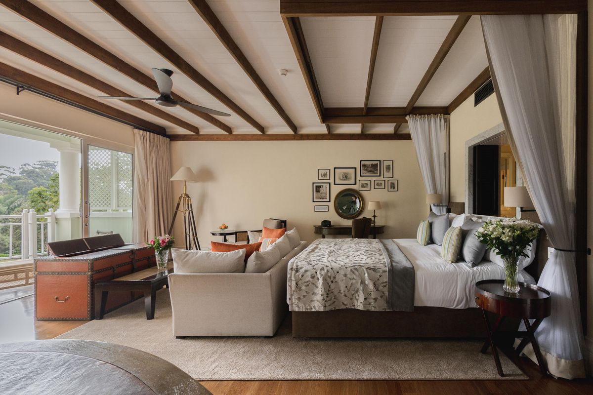 Hemingways Nairobi deluxe suite