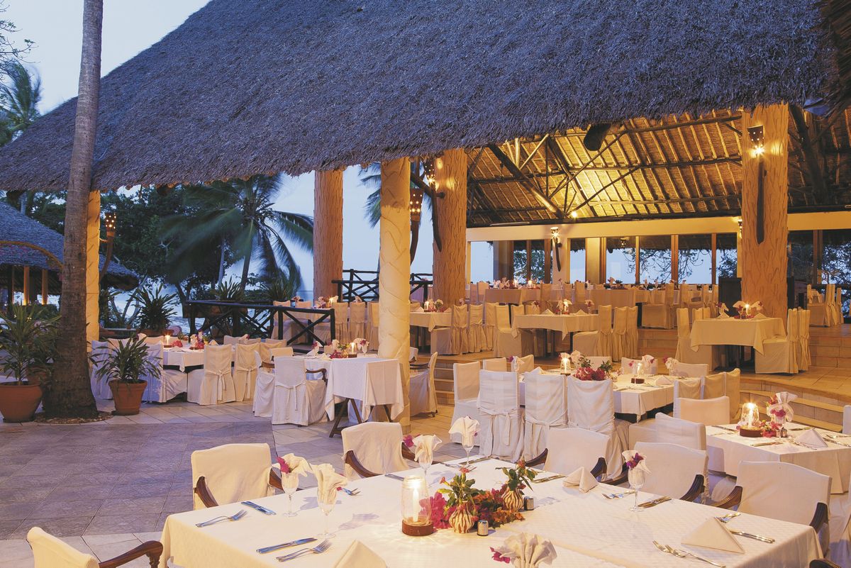 Baobab Beach Resort restaurant