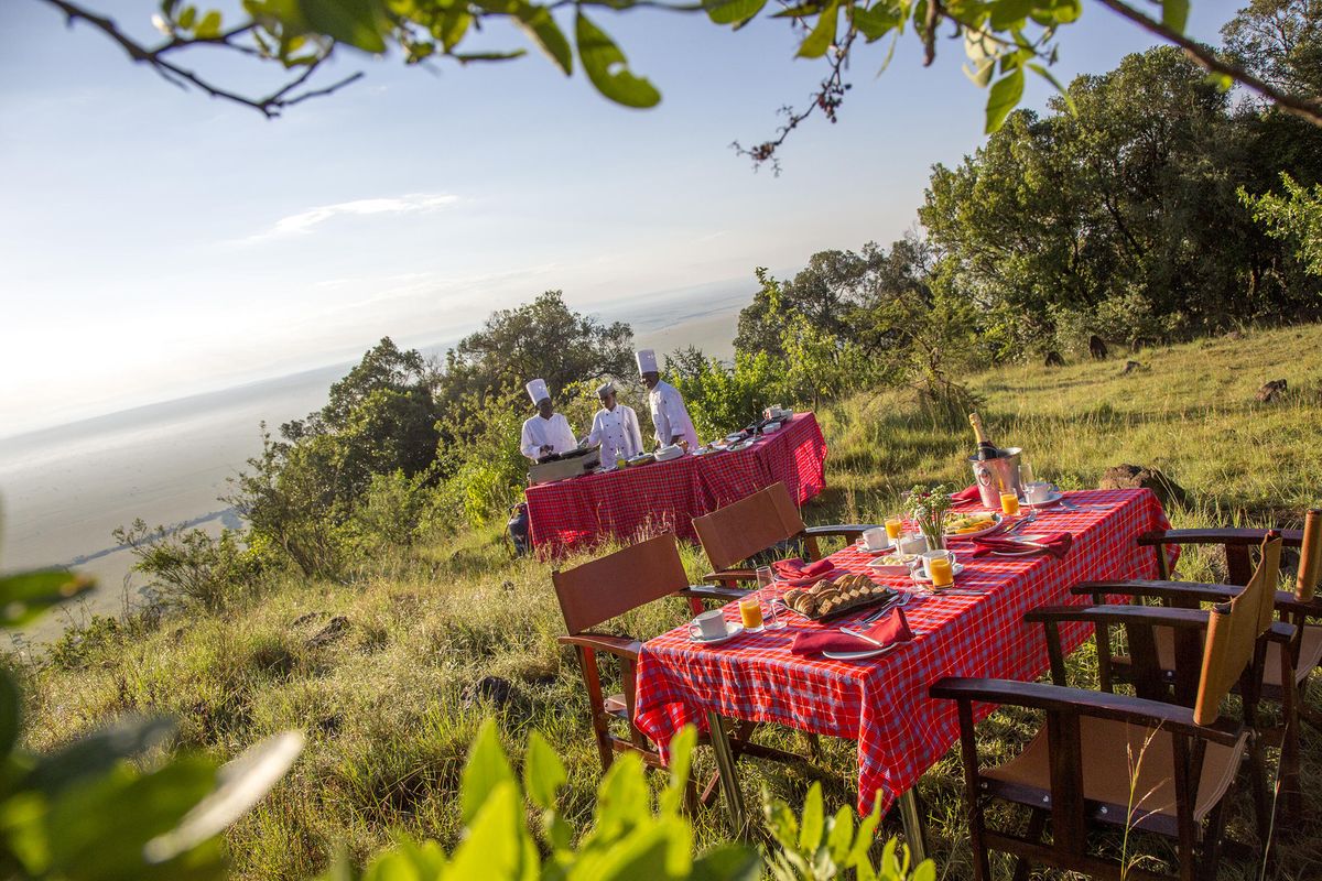 Mara Engai Wilderness Lodge outdoor breakfast