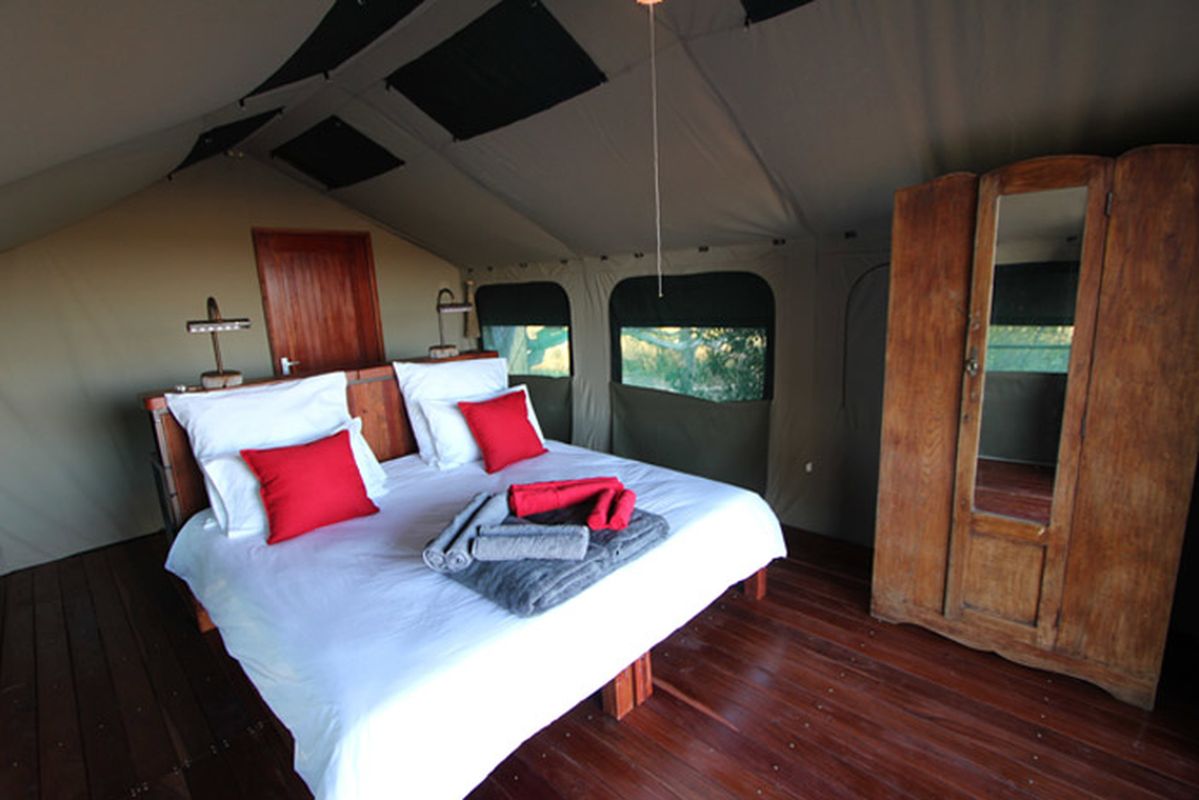 Nkasa Lupala Tented Lodge guestroom
