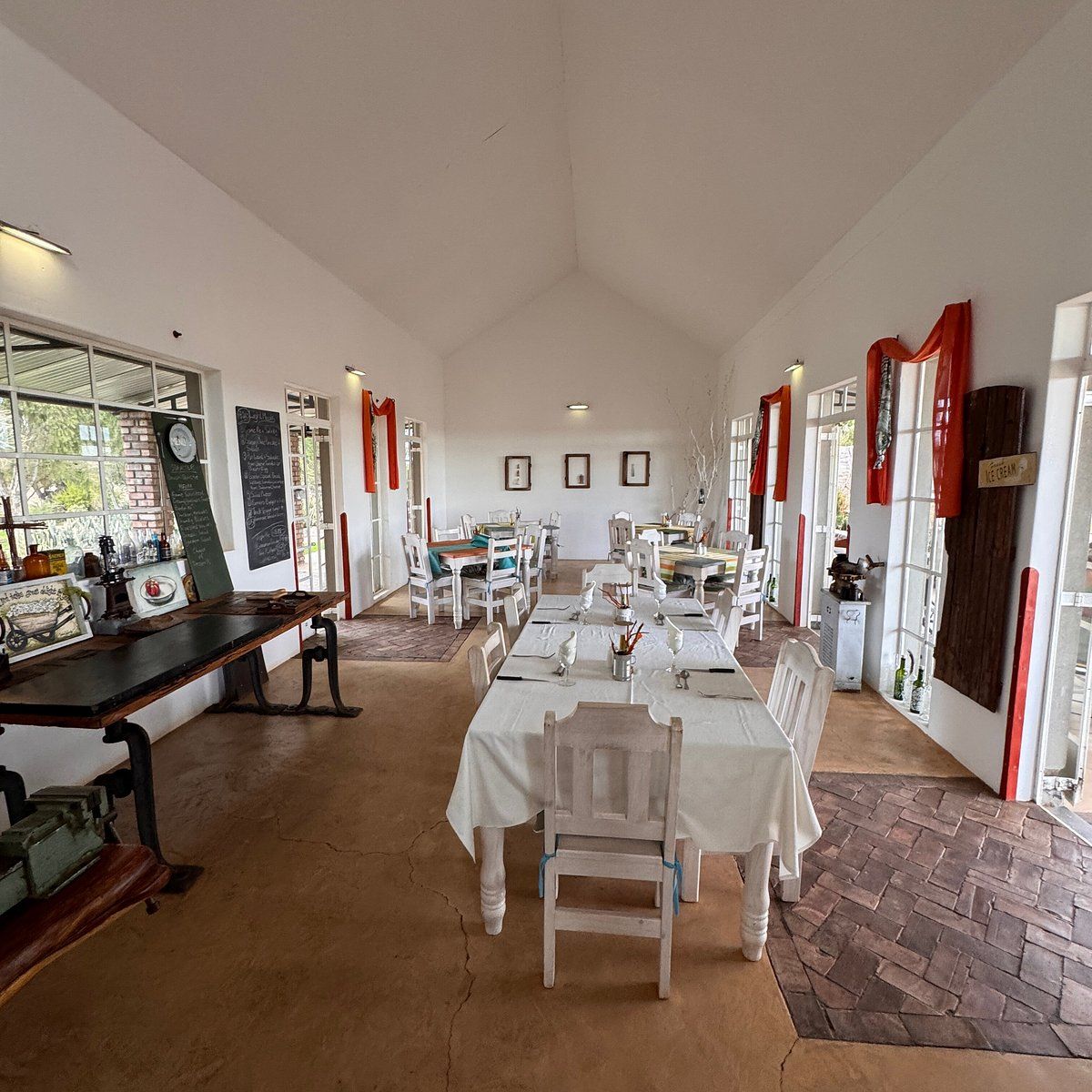 Alte Kalköfen Lodge dining