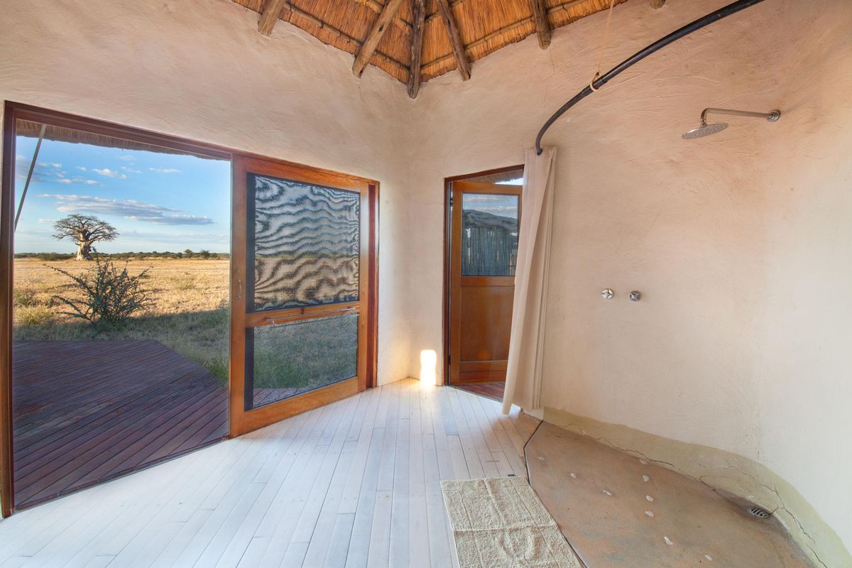 Nxai Pan Camp indoor shower