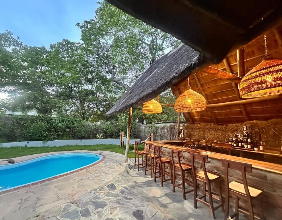 Pioneer Lodge pool bar