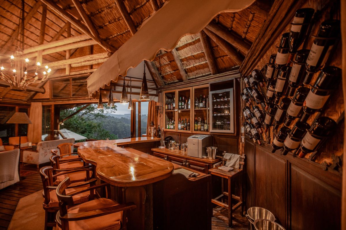 Tanamera Lodge bar