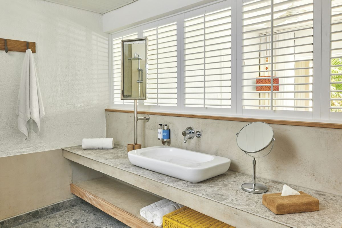 Zilwa Attitude superior room bath