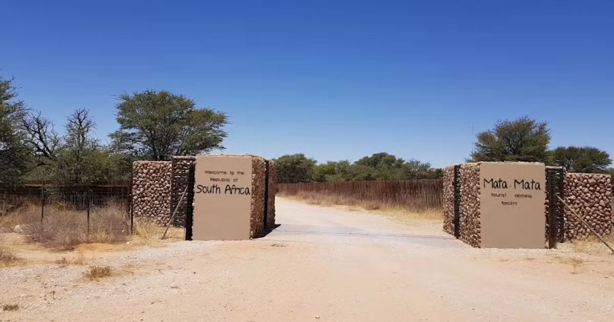 Mata Mata Restcamp entrance