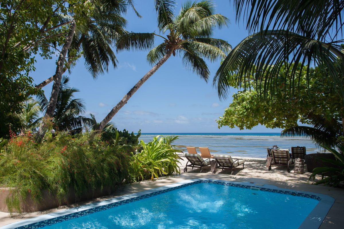 Le Repaire Boutique Hotel pool view