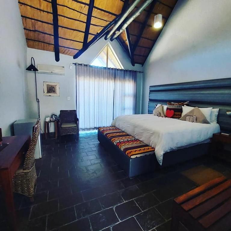 Opuwo Country Lodge room