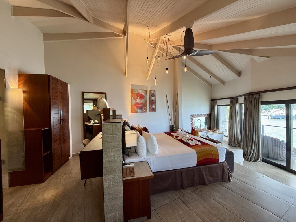 Black Parrot Suites junior suite