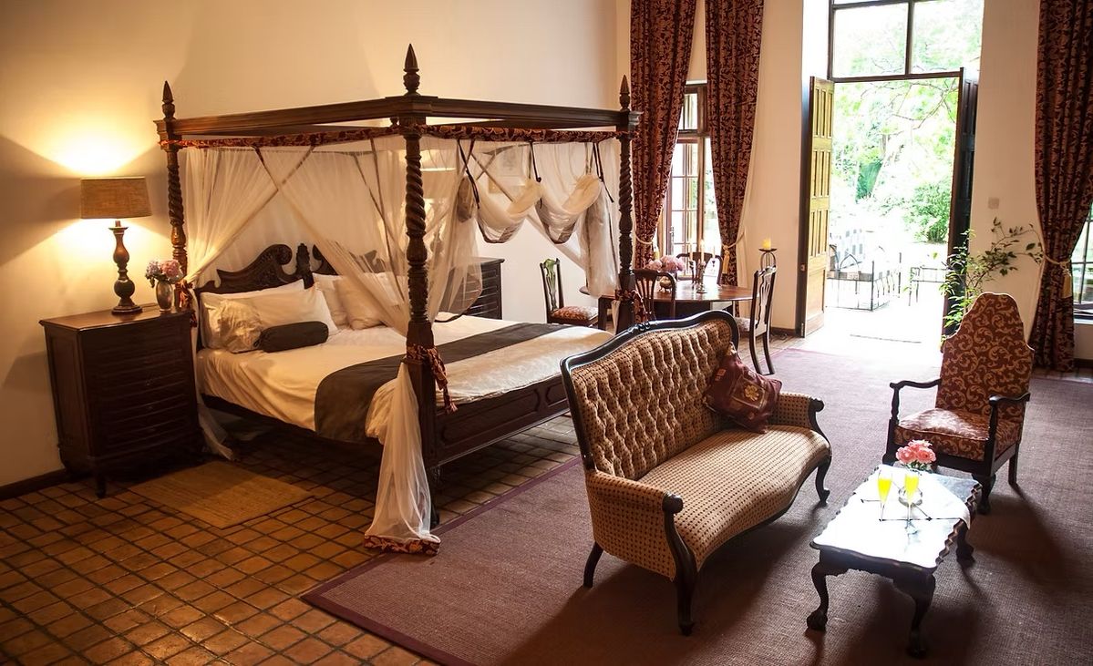Huntingdon House suite