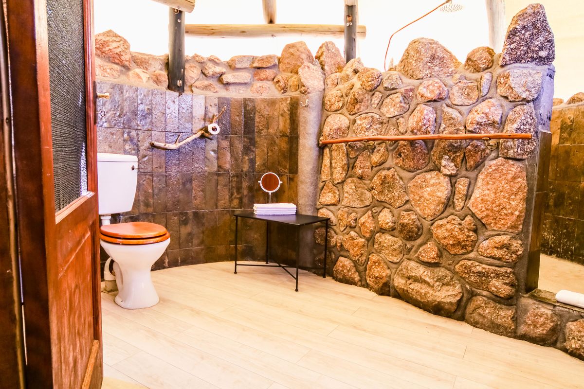 Ondundu Safari Lodge bath