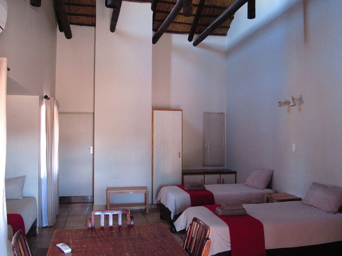Twee Rivieren Restcamp room