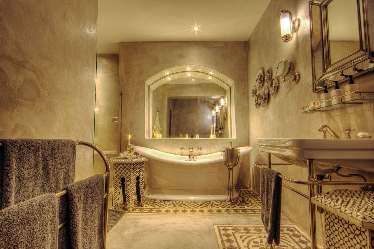 Chobe Game Lodge std bath