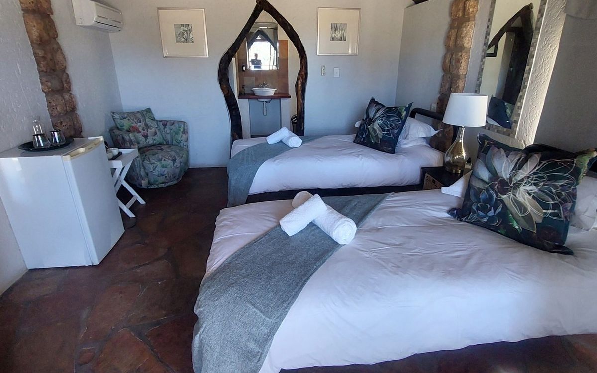 Torgos Lodge stone chalet