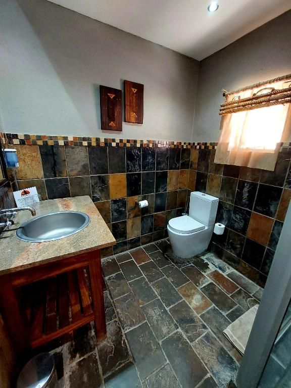 Opuwo Country Lodge bath