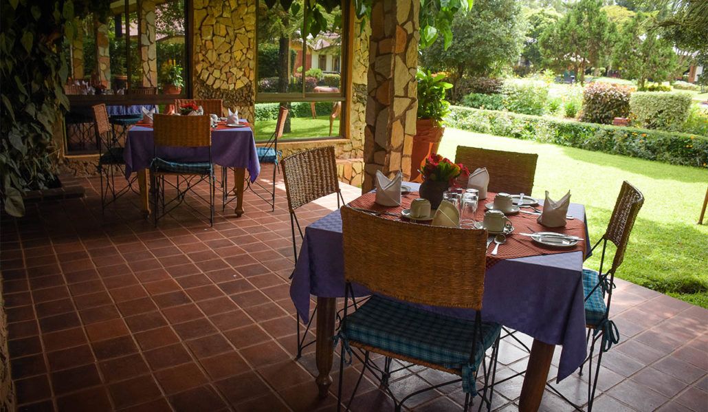 Bougainvillea Safari Lodge outdoor dining