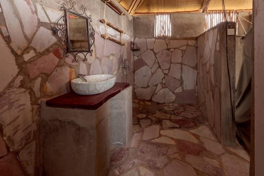 Eagle's Nest Camp bath
