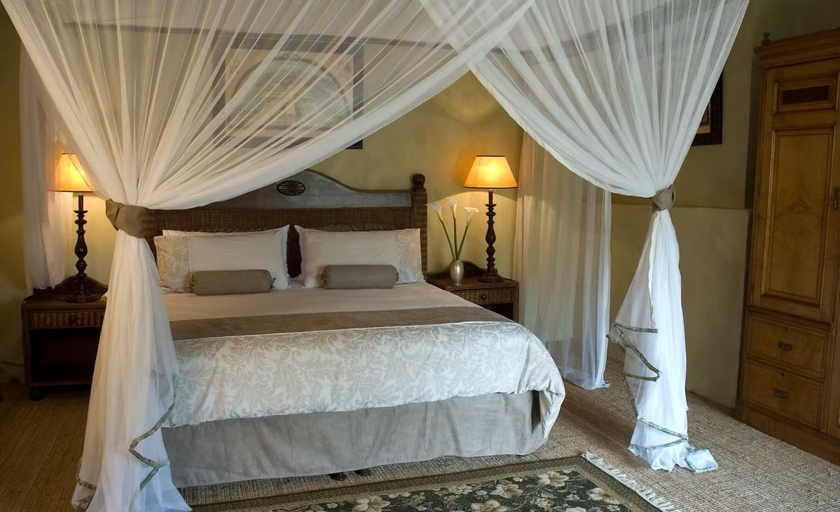 Huntingdon House bedroom