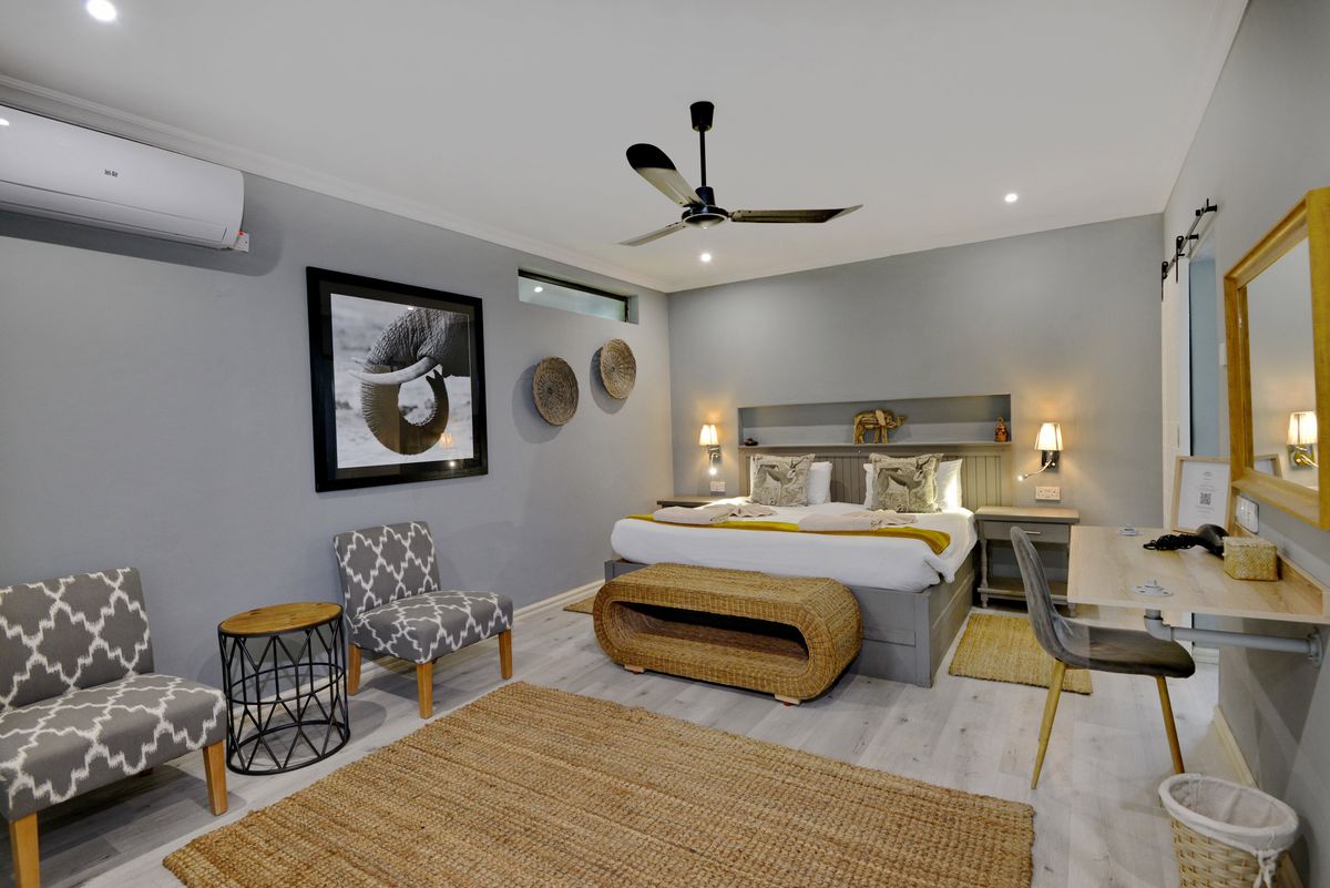 River View Lodge room