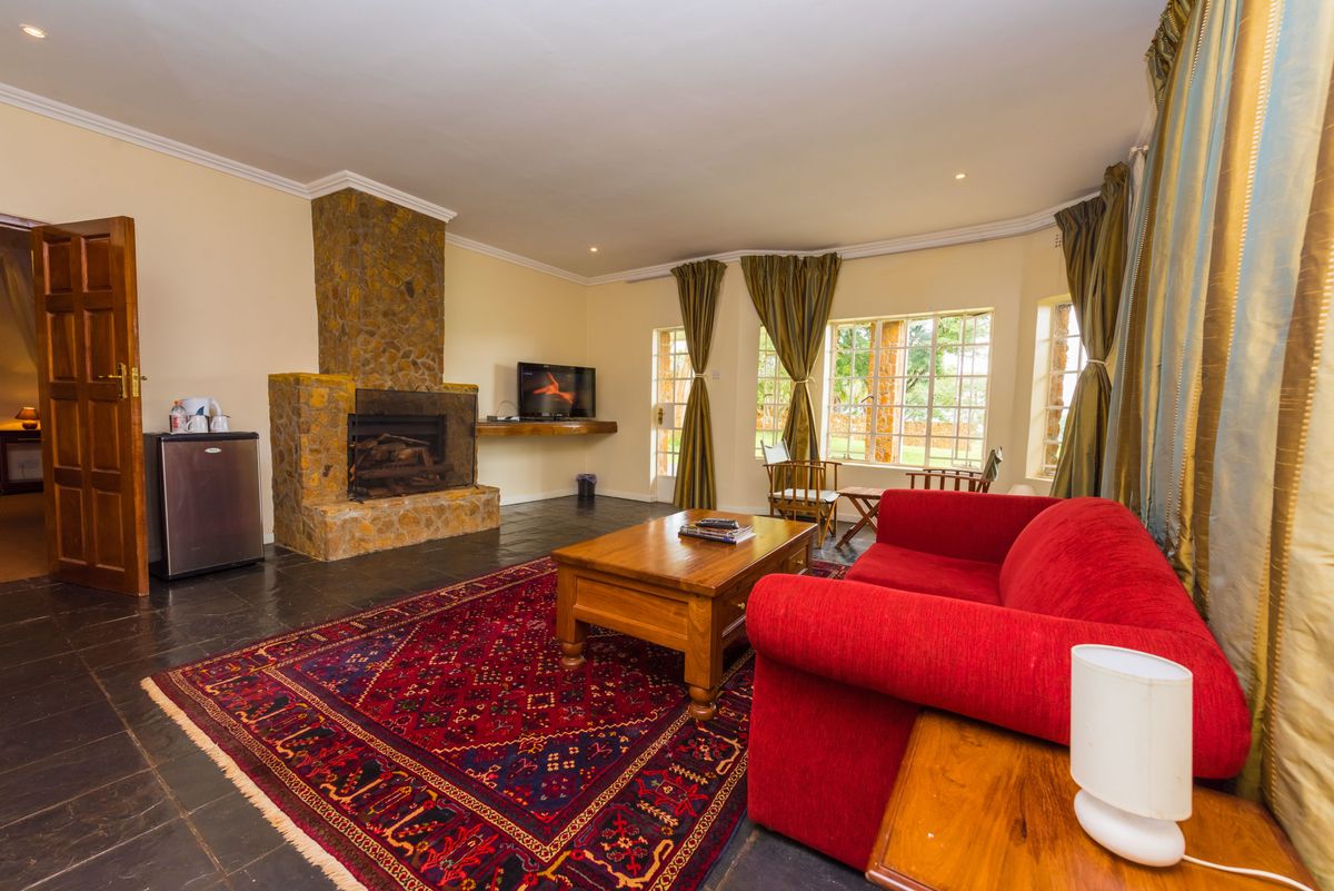 Game Haven Lodge living room