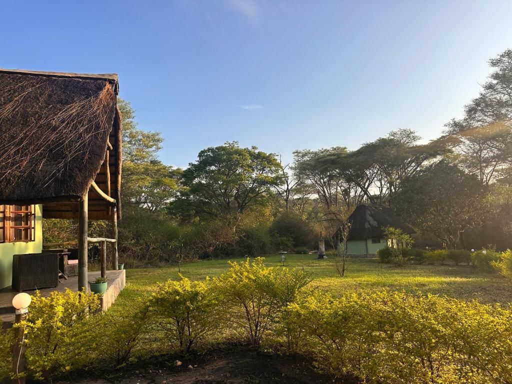 Pioneer Lodge garden