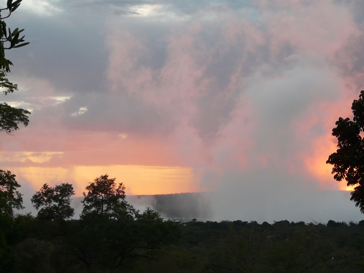 Vic Falls Smoke A