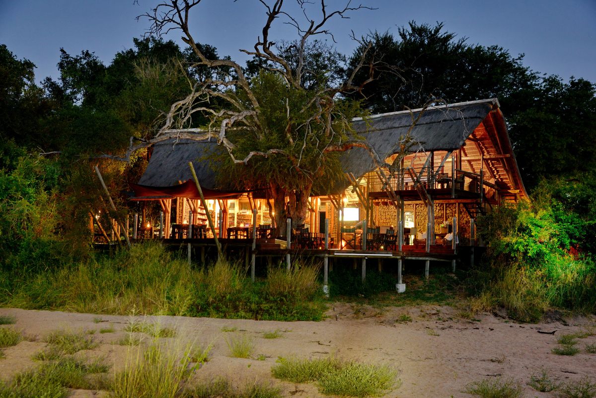 Rhino Post Safari Lodge main