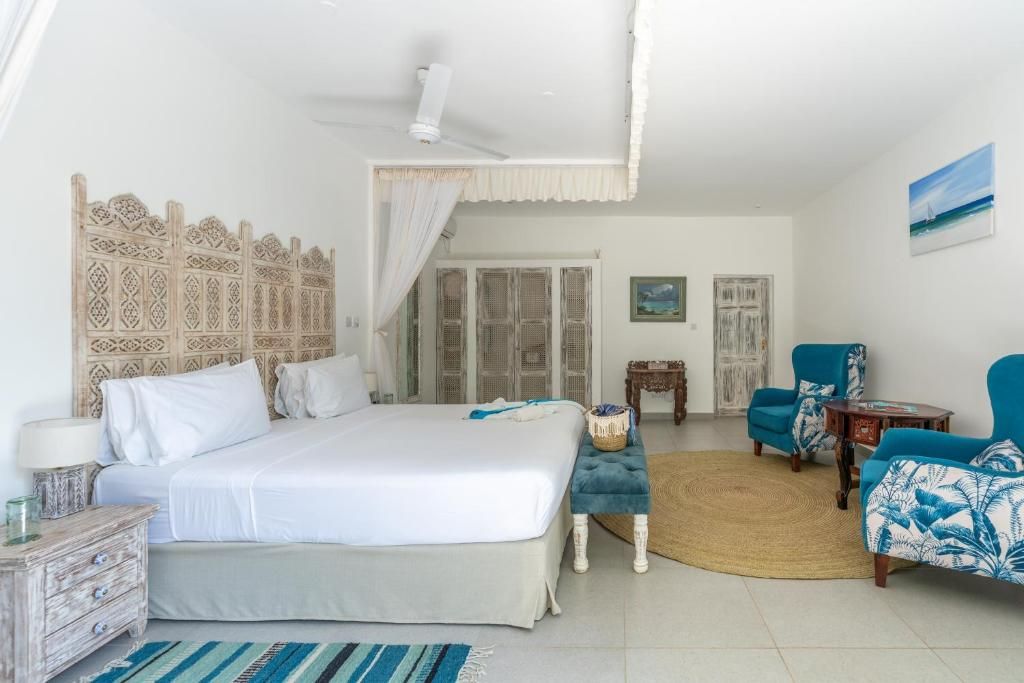 Nomad Beach Resort room
