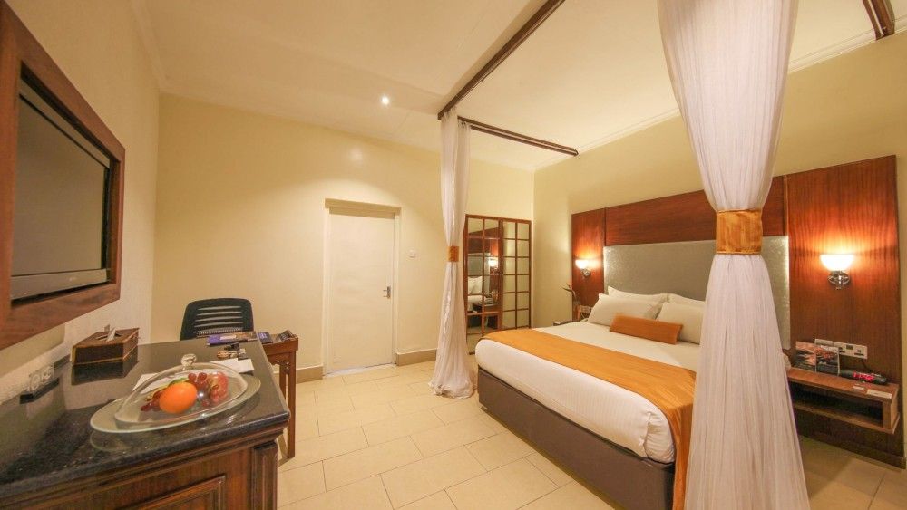 Lake Naivasha Country Club room2