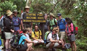 Erklimmen Sie gemeinsam mit einer kleinen Wandergruppe den imposanten Kilimanjaro in Tanzania