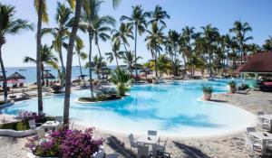 Andilana Beach Resort Pool